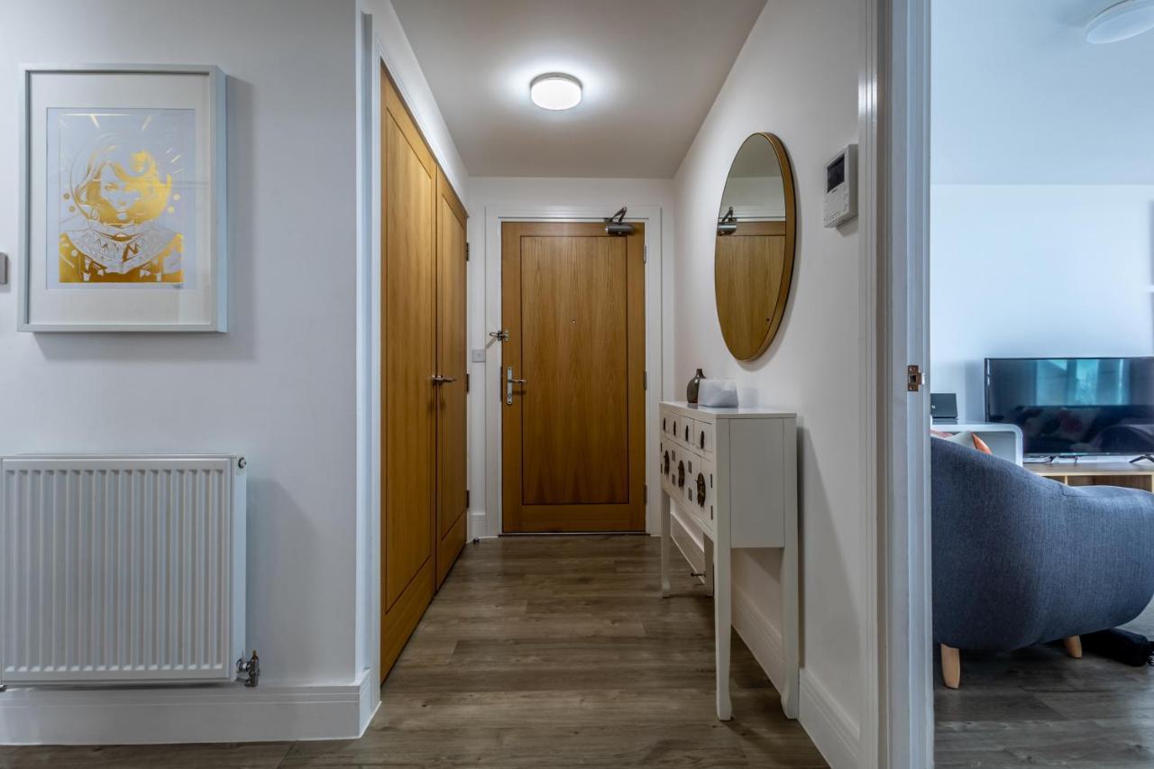 Seaview West Coast - Exceptional - 2 Bedrooms Sleeps 5 -stunning Sea Views - 500 Metres To * Bournemouth